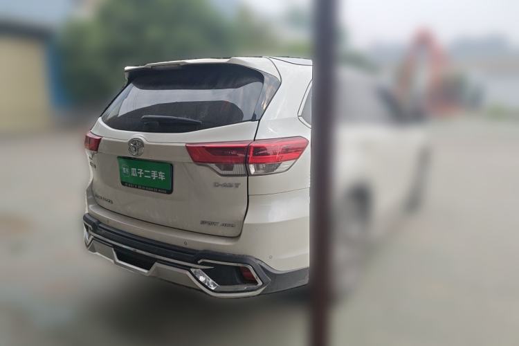 Used Toyota Highlander 2018 2.0T Four-Wheel Drive Luxury Version 7 Seats China VI Standard Rear Right 45 Deg