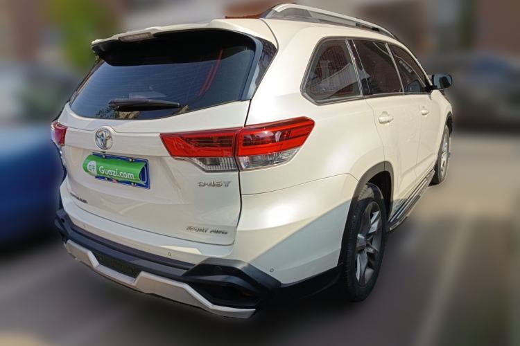 Used Toyota Highlander 2018 2.0T Four-Wheel Drive Luxury Edition 7 Seats China V Emission Standard Rear Right 45 Deg