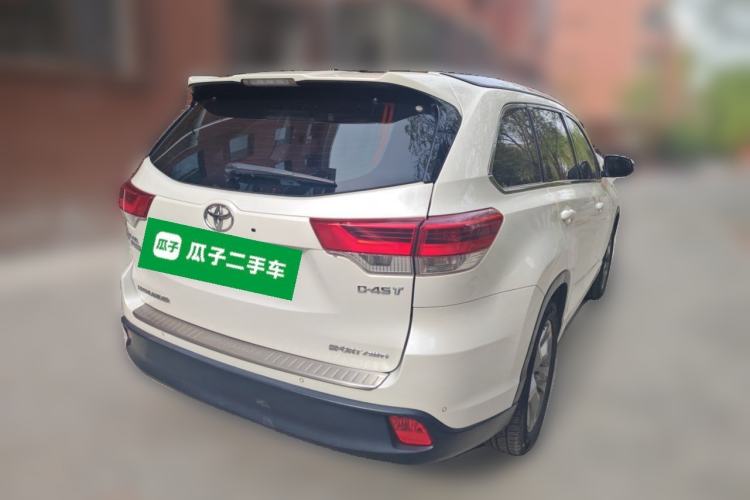 Used Toyota Highlander 2018 2.0T Four-Wheel Drive Prestige Version 7 Seats China V Emission Standard Rear Right 45 Deg
