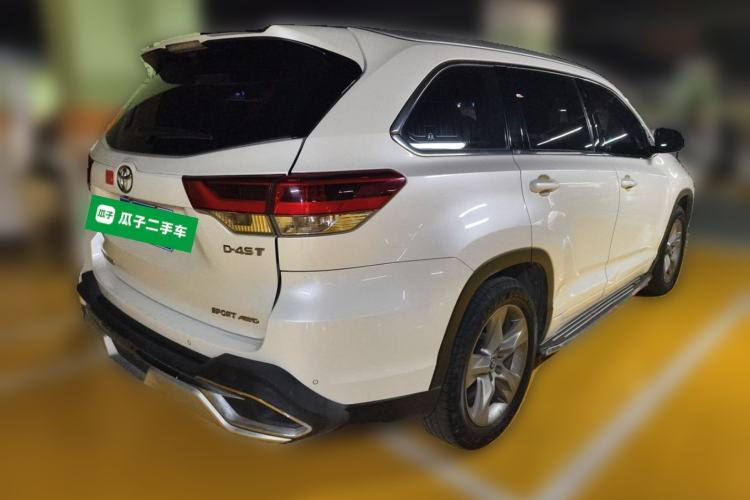 Used Toyota Highlander 2018 2.0T Four-Wheel Drive Luxury Version 7 Seats China VI Standard Rear Right 45 Deg