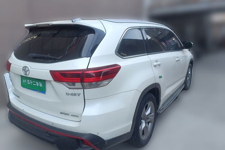 Used Toyota Highlander 2018 2.0T Four-Wheel Drive Luxury Edition 7 Seats China V Emission Standard Rear Right 45 Deg