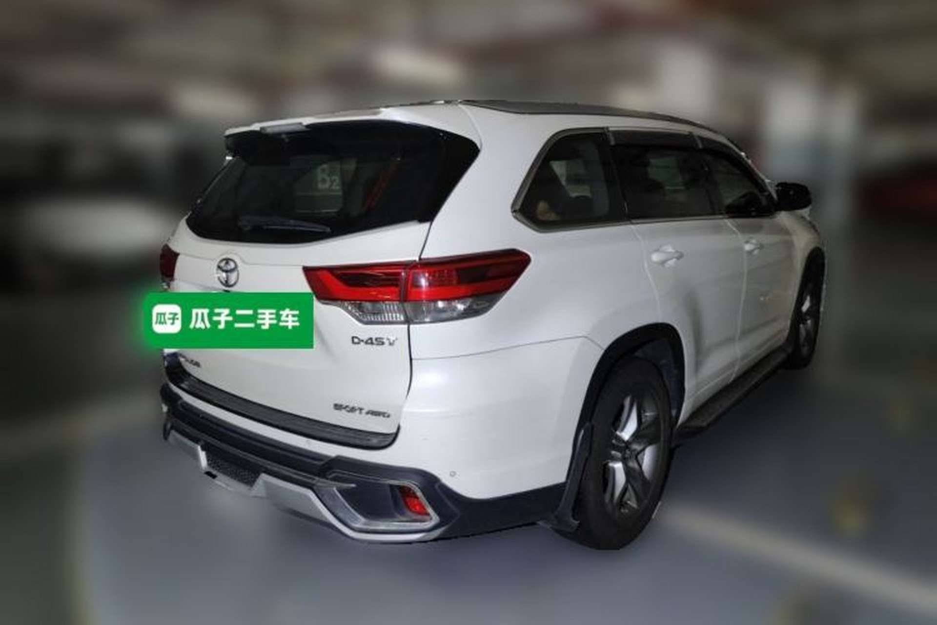 Used Toyota Highlander 2018 2.0T Four-Wheel Drive Luxury Edition 7 Seats China V Emission Standard Rear Right 45 Deg