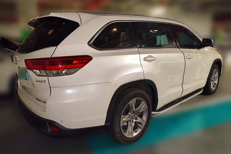Used Toyota Highlander 2018 2.0T Four-Wheel Drive Prestige Version 7 Seats China V Emission Standard Rear Right 45 Deg
