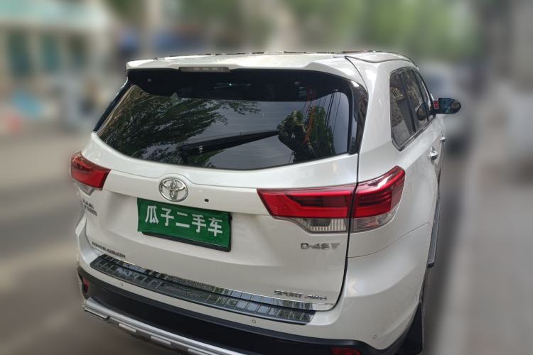 Used Toyota Highlander 2018 2.0T Four-Wheel Drive Prestige Version 7 Seats China V Emission Standard Rear Right 45 Deg