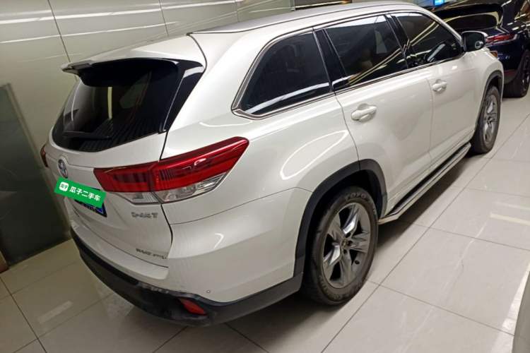 Used Toyota Highlander 2018 2.0T Four-Wheel Drive Luxury Version 7 Seats China VI Standard Rear Right 45 Deg