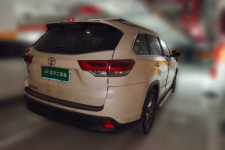 Used Toyota Highlander 2018 2.0T Four-Wheel Drive Luxury Edition 7 Seats China V Emission Standard Rear Right 45 Deg