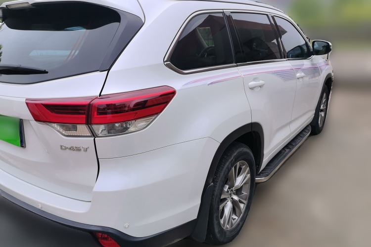 Used Toyota Highlander 2018 2.0T Two-Wheel Drive Elite Version 5 Seats China VI Standard Rear Right 45 Deg