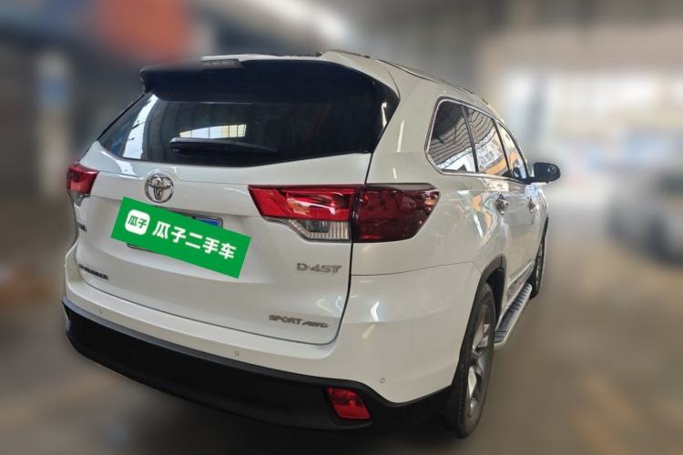 Used Toyota Highlander 2018 2.0T Four-Wheel Drive Luxury Version 7 Seats China VI Standard Rear Right 45 Deg