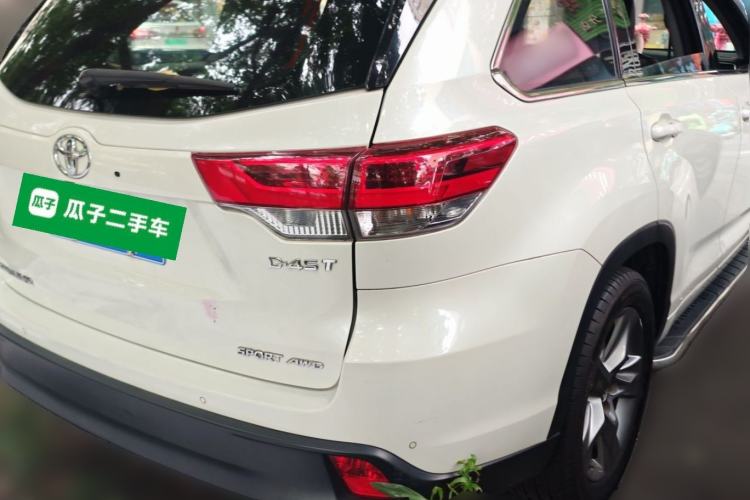 Used Toyota Highlander 2018 2.0T Four-Wheel Drive Prestige Version 7 Seats China VI Standard Rear Right 45 Deg