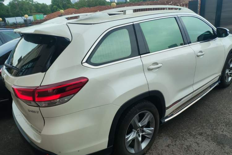 Used Toyota Highlander 2018 2.0T Four-Wheel Drive Ultimate Edition 7-Seater Emission Standard China V Rear Right 45 Deg