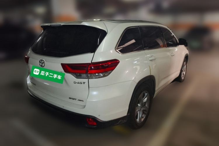 Used Toyota Highlander 2018 2.0T Four-Wheel Drive Luxury Edition 7 Seats China V Emission Standard Rear Right 45 Deg