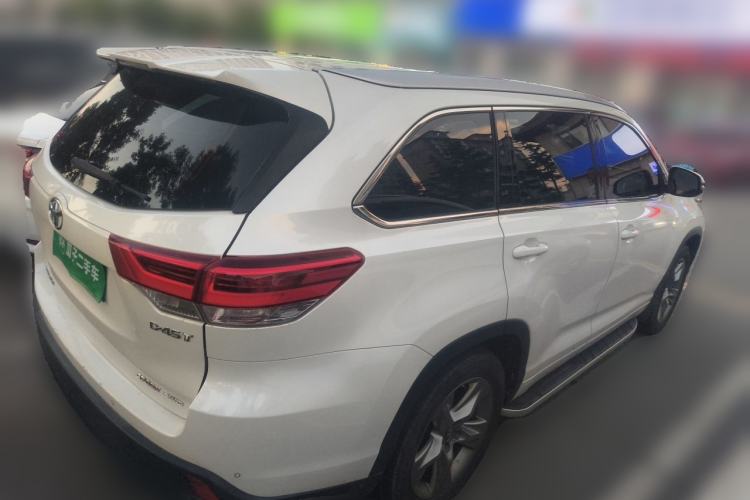 Used Toyota Highlander 2018 2.0T Four-Wheel Drive Luxury Edition 7 Seats China V Emission Standard Rear Right 45 Deg