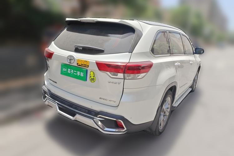 Used Toyota Highlander 2018 2.0T Four-Wheel Drive Luxury Edition 7 Seats China V Emission Standard Rear Right 45 Deg
