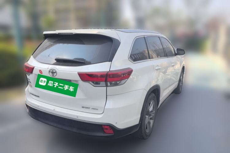 Used Toyota Highlander 2018 2.0T Four-Wheel Drive Luxury Edition 7 Seats China V Emission Standard Rear Right 45 Deg