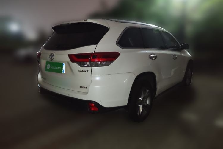 Used Toyota Highlander 2018 2.0T Two-Wheel Drive Luxury Edition 7 Seats China VI Standard Rear Right 45 Deg