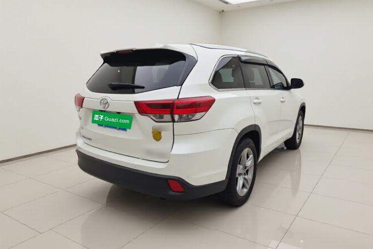 Used Toyota Highlander 2018 2.0T Four-Wheel Drive Luxury Edition 7 Seats China V Emission Standard Rear Right 45 Deg