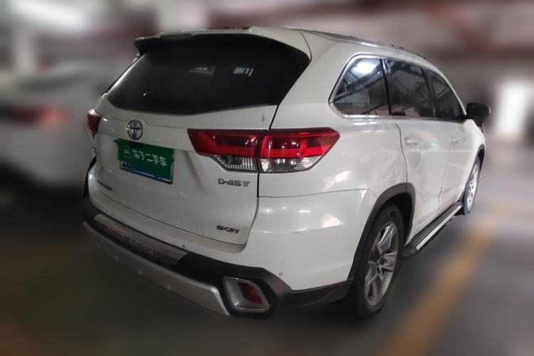 Used Toyota Highlander 2018 2.0T Two-Wheel-Drive Luxury Edition 7 Seats Emission Standard China V Rear Right 45 Deg