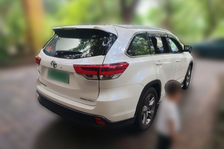 Used Toyota Highlander 2018 2.0T Four-Wheel Drive Prestige Version 7 Seats China V Emission Standard Rear Right 45 Deg