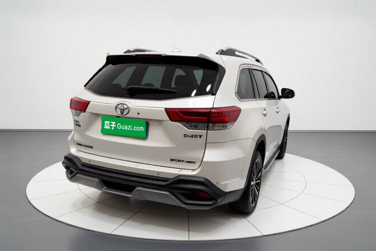 Used Toyota Highlander 2018 2.0T Four-Wheel Drive Prestige Version 7 Seats China V Emission Standard Rear Right 45 Deg