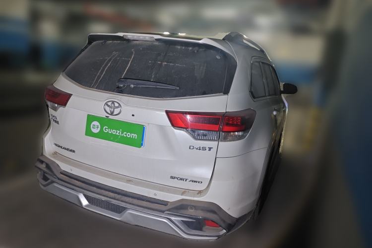 Used Toyota Highlander 2018 2.0T Four-Wheel Drive Prestige Version 7 Seats China V Emission Standard Rear Right 45 Deg