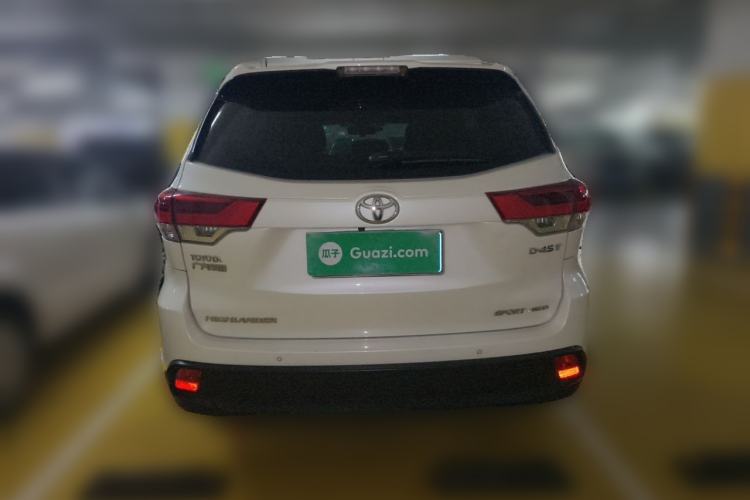 Used Toyota Highlander 2018 2.0T Four-Wheel Drive Luxury Edition 7 Seats China V Emission Standard Rear