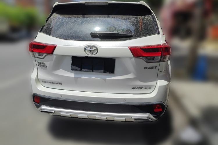 Used Toyota Highlander 2018 2.0T Four-Wheel Drive Luxury Edition 7 Seats China V Emission Standard Rear
