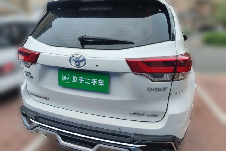Used Toyota Highlander 2018 2.0T Four-Wheel Drive Prestige Version 7 Seats China V Emission Standard Rear