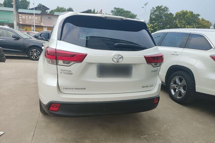 Used Toyota Highlander 2018 2.0T Four-Wheel Drive Luxury Edition 7 Seats China V Emission Standard Rear
