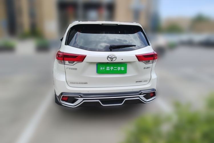 Used Toyota Highlander 2018 2.0T Four-Wheel Drive Prestige Version 7 Seats China VI Standard Rear