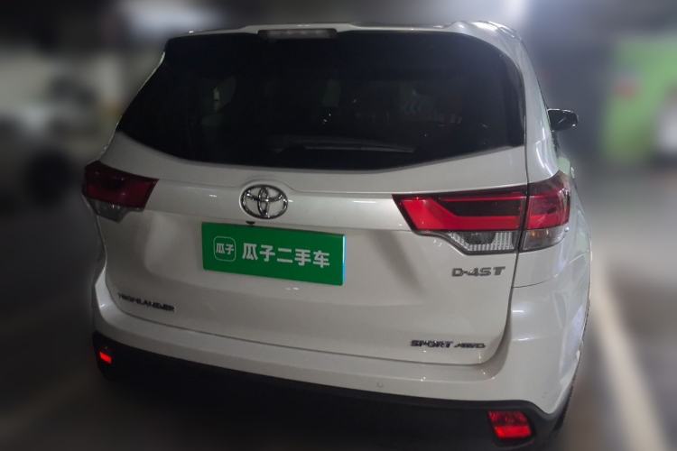 Used Toyota Highlander 2018 2.0T Four-Wheel Drive Luxury Version 7 Seats China VI Standard Rear