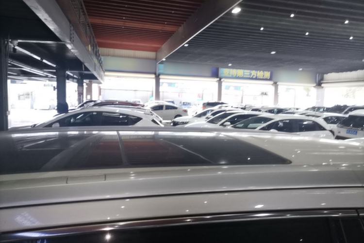 Used Toyota Highlander 2018 2.0T Four-Wheel Drive Luxury Version 7 Seats China VI Standard Roof