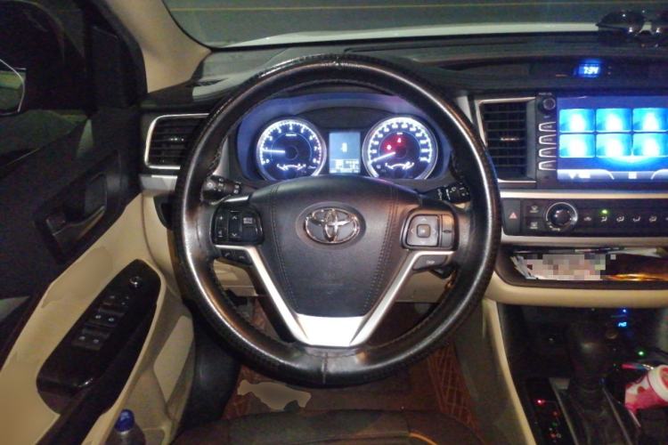 Used Toyota Highlander 2018 2.0T Four-Wheel Drive Elite Edition 7 Seats China VI Standard Steering Wheel