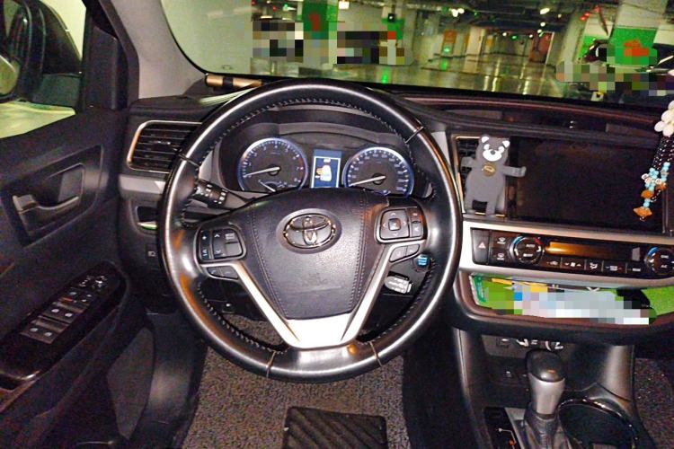 Used Toyota Highlander 2018 2.0T Four-Wheel Drive Prestige Version 7 Seats China V Emission Standard Steering Wheel
