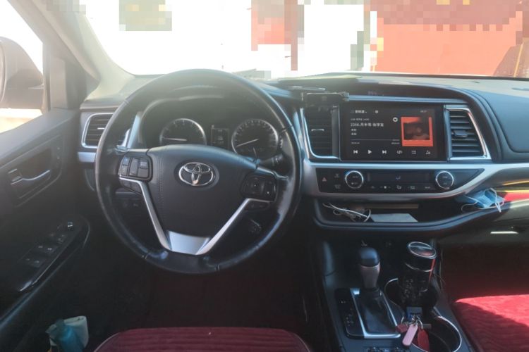 Used Toyota Highlander 2018 2.0T Four-Wheel Drive Ultimate Edition 7-Seater Emission Standard China V Steering Wheel