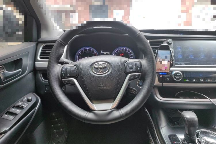 Used Toyota Highlander 2018 2.0T Four-Wheel Drive Luxury Edition 7 Seats China V Emission Standard Steering Wheel