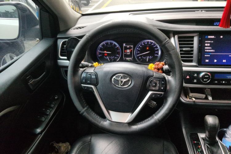 Used Toyota Highlander 2018 2.0T Four-Wheel Drive Prestige Version 7 Seats China V Emission Standard Steering Wheel
