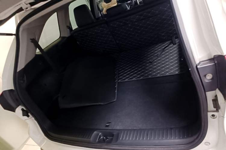 Used Toyota Highlander 2018 2.0T Four-Wheel Drive Luxury Version 7 Seats China VI Standard Trunk