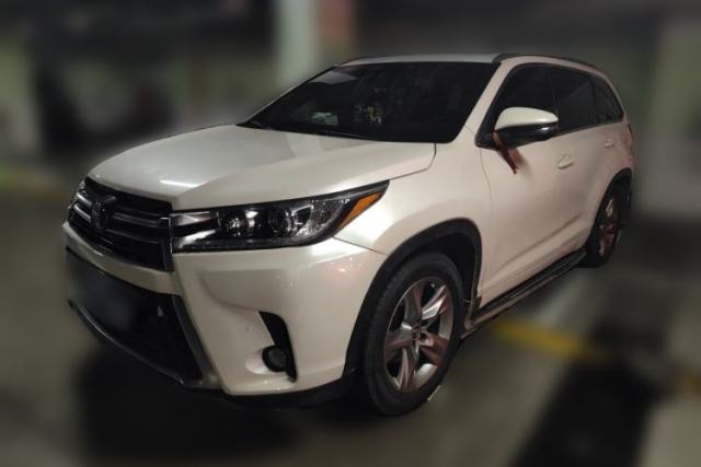Toyota Highlander 2018 2.0T Four-Wheel Drive Prestige Version 7 Seats China VI Standard usado