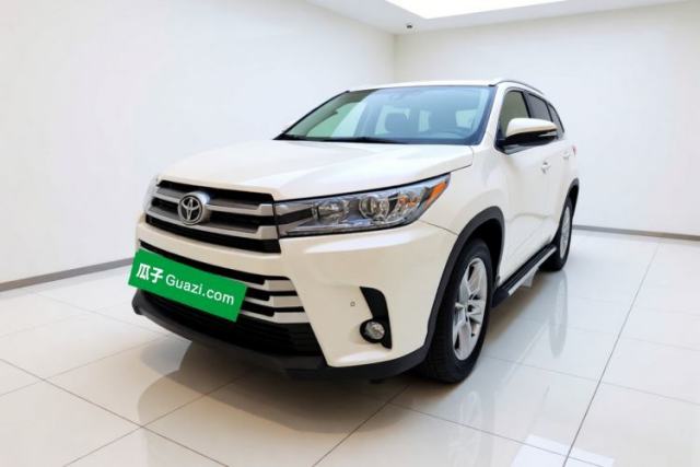 Toyota Highlander 2018 2.0T Four-Wheel Drive Luxury Version 7 Seats China VI Standard usado