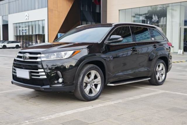 Ojetý Toyota Highlander 2020 2.0T Four-Wheel Drive Millionth Anniversary Edition 7 Seats