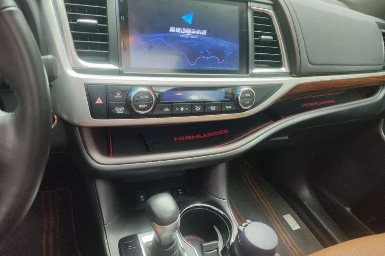 Used Toyota Highlander 2020 2.0T Four-Wheel Drive Millionth Anniversary Edition 7 Seats Audio And AC Panel