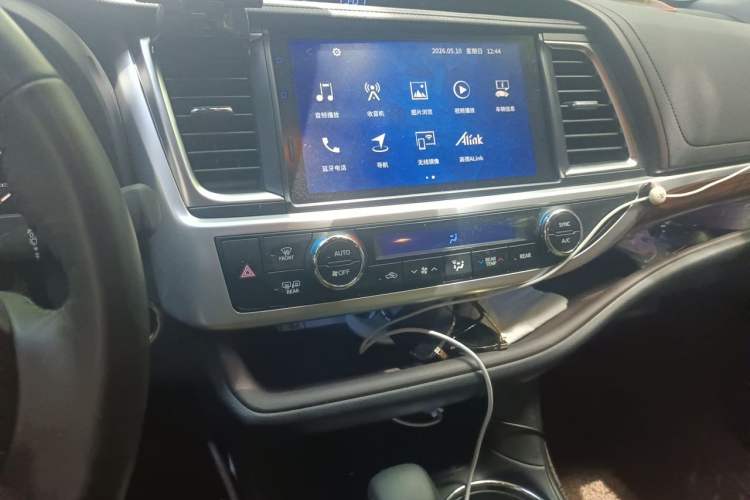 Used Toyota Highlander 2020 2.0T Four-Wheel Drive Millionth Anniversary Edition 7 Seats Audio And AC Panel