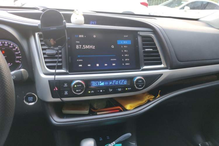 Used Toyota Highlander 2020 2.0T Four-Wheel Drive Millionth Anniversary Edition 7 Seats Audio And AC Panel
