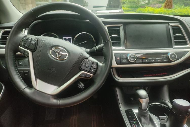 Used Toyota Highlander 2020 2.0T Four-Wheel Drive Millionth Anniversary Edition 7 Seats Center Console