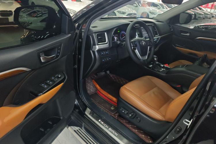 Used Toyota Highlander 2020 2.0T Four-Wheel Drive Millionth Anniversary Edition 7 Seats Driver Seat