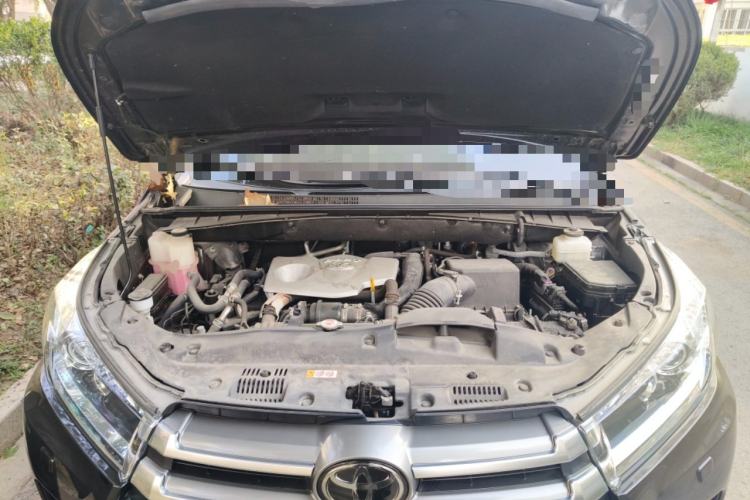 Used Toyota Highlander 2020 2.0T Four-Wheel Drive Millionth Anniversary Edition 7 Seats Engine Bay