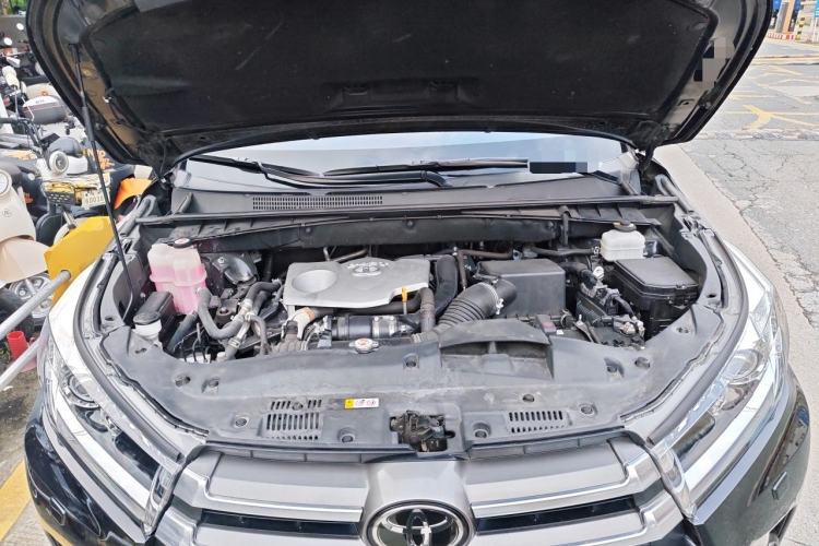 Used Toyota Highlander 2020 2.0T Four-Wheel Drive Millionth Anniversary Edition 7 Seats Engine Bay