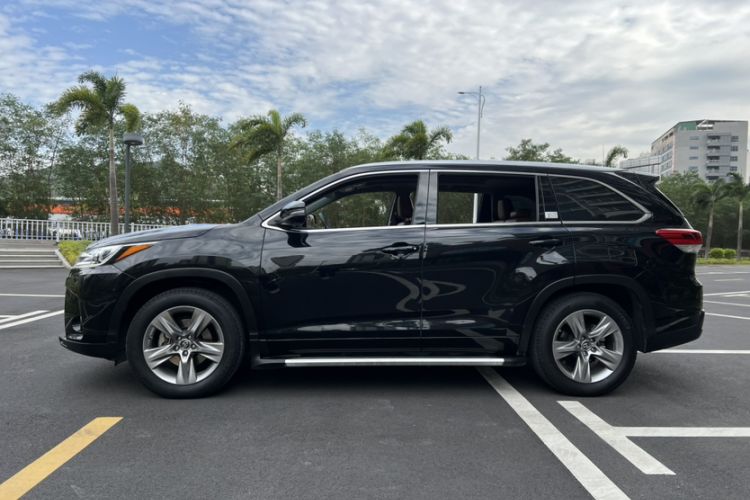 Used Toyota Highlander 2020 2.0T Four-Wheel Drive Millionth Anniversary Edition 7 Seats Exterior 2