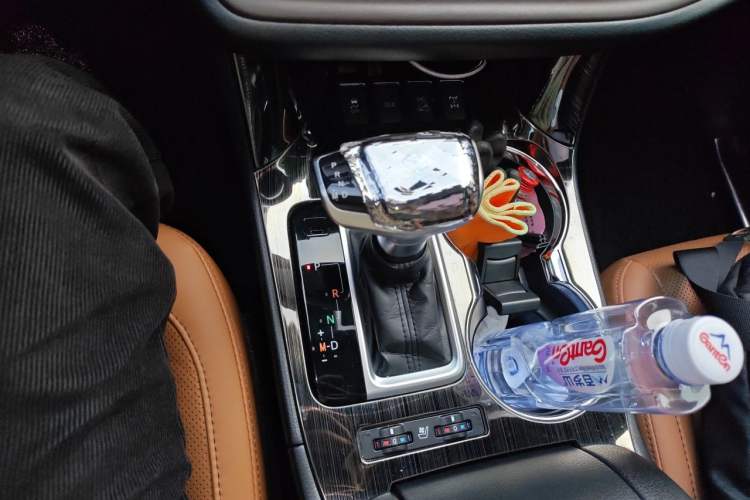 Used Toyota Highlander 2020 2.0T Four-Wheel Drive Millionth Anniversary Edition 7 Seats Gear Lever