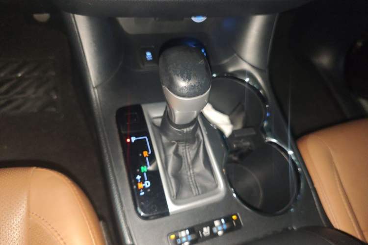 Used Toyota Highlander 2020 2.0T Four-Wheel Drive Millionth Anniversary Edition 7 Seats Gear Lever